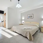 Nocleg ze śniadaniem Santangelo 3*