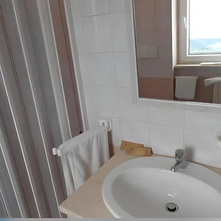 ベッド・アンド・ブレックファスト Santangelo 3*