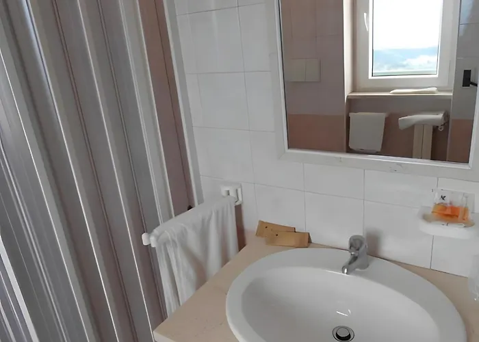 ベッド・アンド・ブレックファスト Santangelo 3*